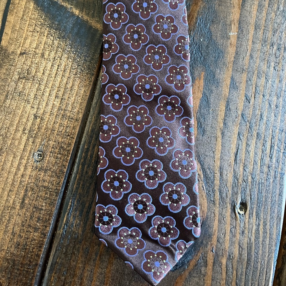 Ted Baker London Flower Silk Tie--Like New! Purple/Maroon
